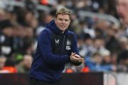 Eddie Howe Minta Newcastle Tetap Waspada Saat Hadapi Qarabag