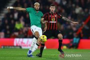 Marcos Senesi Bakal Hengkang dari Bournemouth pada Akhir Musim Ini