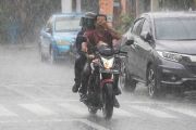 BMKG Perkirakan Hujan Lebat Mengguyur Sejumlah Wilayah Indonesia pada Selasa