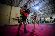 Inilah perbedaan hingga filosofi antara Muay Thai dan tinju
