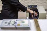 Rupiah Melemah ke Angka Rp17.483 per Dolar AS pada Selasa Pagi