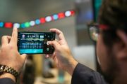 IHSG Ditutup Melemah 1,85 Persen, Investor Beralih ke Aset Defensif