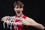 Olivier Rioux pecahkan rekor sebagai pemain tertinggi di NCAA