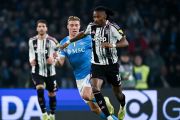 Napoli kembali pimpin klasemen usai menang 2-1 atas Juventus