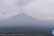 Hari Ini Semeru Sudah Enam Kali Erupsi, Tinggi Letusan hingga 1 Km