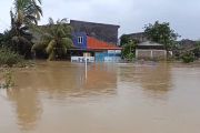 500 Warga Tangerang Terpaksa Mengungsi Akibat Banjir Setinggi 4 Meter