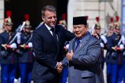 Prabowo Bertemu Macron di Paris, Bahas Kerja Sama hingga Perdamaian Dunia