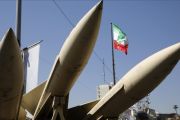 Iran Tegaskan Akan Kerahkan Senjata Baru Bila AS Melancarkan Serangan