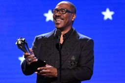 Eddie Murphy Bakal Jadi Donkey dalam Spinoff Animasi "Shrek"