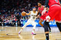 Pelicans menang dramatis 101-99 di kandang Mavericks