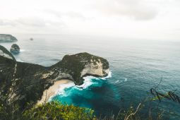 Bali Jadi Tuan Rumah Seri Pembuka Red Bull Cliff Diving 2026