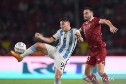 Alvarez Ungkap Kekagumannya kepada Lionel Messi