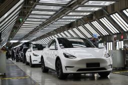 Tesla & GM mulai tinggalkan suku cadang China demi produksi di AS