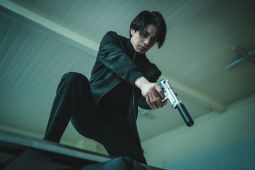 Lee Dong Wook Jalani Semua Adegan Aksi Sendiri di A Shop for Killers 2