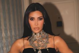 PETA Kritik Kim Kardashian Setelah Beri Anjing untuk Empat Anak sebagai Hadiah Natal