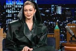 Gigi Hadid Tegaskan Tak Pernah Terkait dengan Jeffrey Epstein