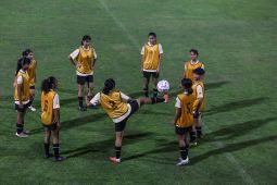 Indonesia dan Prancis Dorong Pengembangan Sepak Bola Putri Lewat Program Next Goal