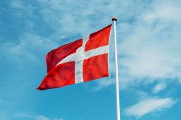 Denmark Imbau Warganya untuk Mengurangi Berkendara di Tengah Krisis Minyak