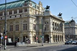 Austria resmikan larangan penggunaan hijab bagi siswi di bawah14 tahun