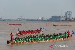 Kamboja Kembali Tiadakan Festival Air di Phnom Penh Tahun Ini