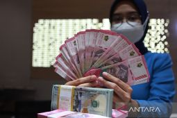 Rupiah Menguat Seiring Retorika Trump Soal Tarif dan Suku Bunga
