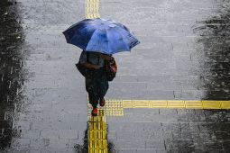 Hari Ini Hujan Ringan Diprediksi Guyur Jakarta Siang hingga Malam