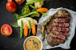Bukan Cuma Buat Atlet, Protein Juga Penting untuk Energi Harian