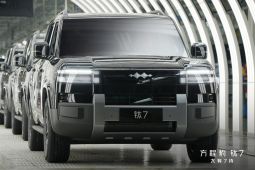 Ratusan Pemilik BYD Ti7 Keluhkan Atap Kaca Bocor hingga Air Masuk ke Port Pengisian Daya