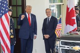 Trump Beri Ancaman ke Kanada soal China, Tarif 100 Persen Mengintai