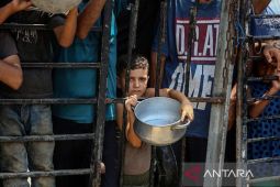 Hujan deras perburuk kondisi pengungsi Gaza: Ribuan tenda terendam banjir