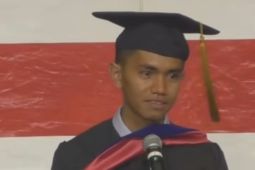 Kisah Ahmad Munjizun, sang pengembala kuda yang raih S3 di Amerika