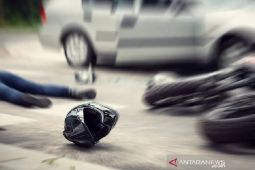 Pengendara motor tewas setelah terlindas truk di Daan Mogot