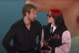 Billie Eilish raih pendapatan mencapai Rp883 miliar dari aktivitas kreatif