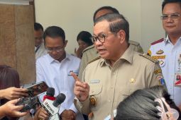 Pramono imbau pemilik tempat hiburan dan acara menyediakan tempat khusus merokok
