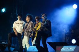 D’Masiv turut meramaikan malam Tahun Baru 2026 di Bundaran HI