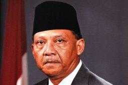 Mengenal Umar Wirahadikusumah, sosok Wapres ke-4 RI