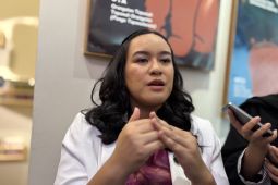 Ternyata ekspresi wajah & intonasi suara penting untuk melatih interaksi anak