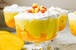 Resep & cara membuat Mango Trifle, dessert lezat yang jadi penyejuk cuaca panas