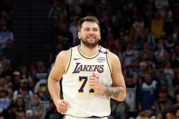Cetak triple-double, Luka Doncic bawa Lakers taklukkan Heat 130-120