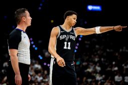 Spurs Bantai Rockets 145-120, Wembanyama Cetak 29 Poin