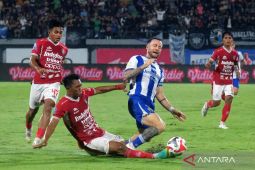 Persib Bandung tekuk Bali United 1-0 di kandangnya sendiri
