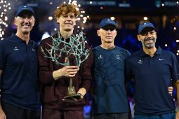 Jannik Sinner juara di Paris Masters dan kembali kuasai peringkat satu dunia