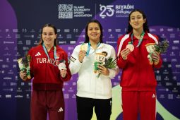 Perenang Adellia bawa pulang emas pertama untuk Indonesia di ISG Riyadh 2025