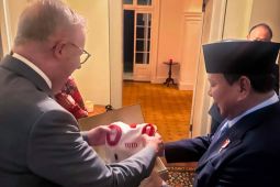 Prabowo tunjukkan sisi hangat diplomasi lewat hadiah untuk anjing PM Australia