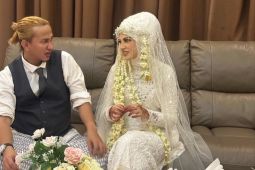 Model Helwa Bachmid curhat pilunya dinikahi Habib Bahar "istri cadangan yang kau telantarkan"