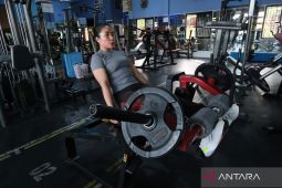 Angkat Beban Ternyata Bisa Bantu Mengurangi Lemak di Perut