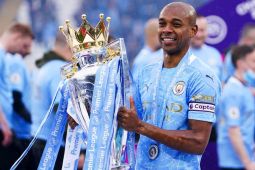 Fernandinho resmi gantung sepatu di usia 40 tahun