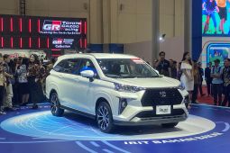 Veloz Hybrid resmi hadir dengan produksi lokal dan harga khusus di GJAW 2025