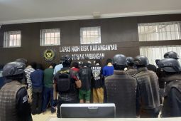 15 napi kelas kakap dipindahkan dari Salemba ke Nusakambangan