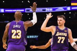 Ledakan poin Doncic bawa Lakers melaju dan tundukkan Clippers 135-118